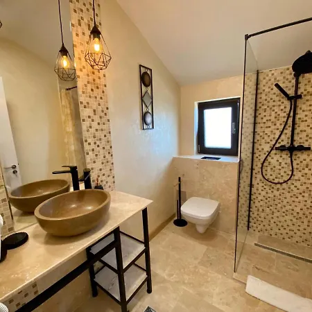 Casa Luxury Guest house 3*